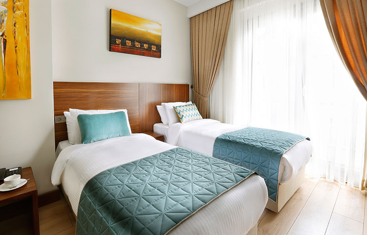 whiteorient-deluxe-french-room